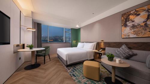 Standard King Room - High Floor