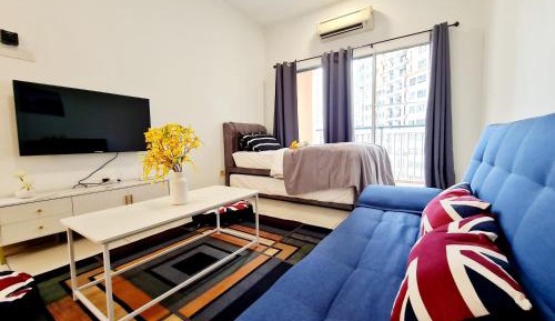 Three-Bedroom Apartment - High Floor