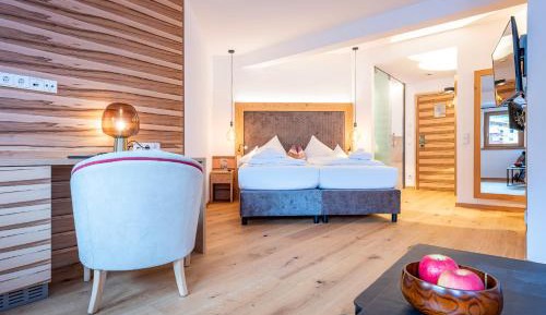 Junior Suite with Mountain View