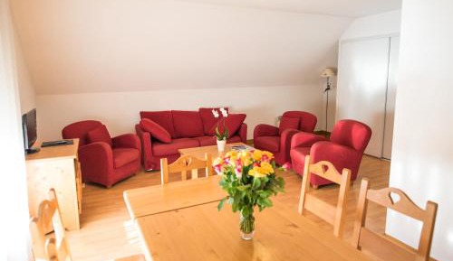 Two-Bedroom Apartment (8 Adults)