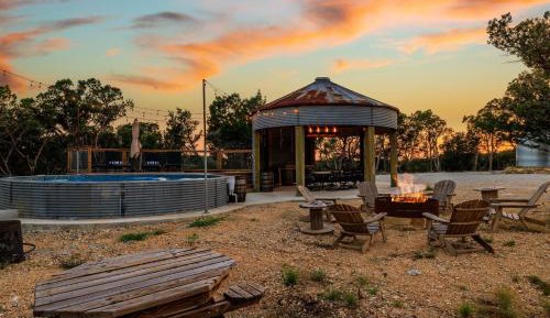 Five-Bedroom Holiday Home