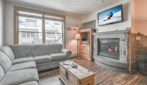 Two-Bedroom Deluxe Apartment