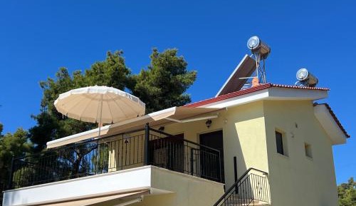 One-Bedroom Apartment with Balcony
