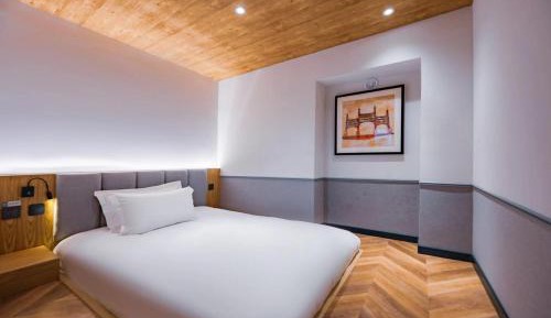 Superior Family Room