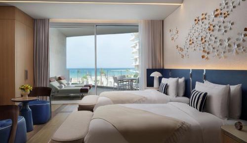 Palm Duplex Two-Bedroom Suite with Balcony and Sea View