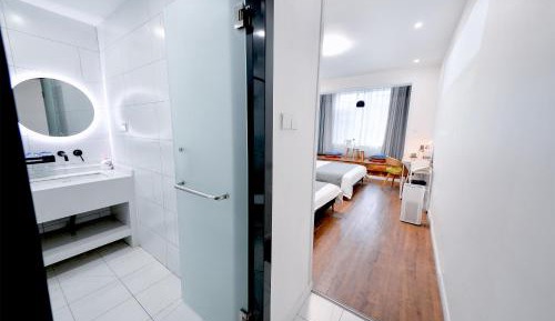 Garden View Twin Room 