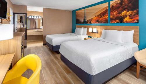 Double Room with Two Double Beds - Non-Smoking