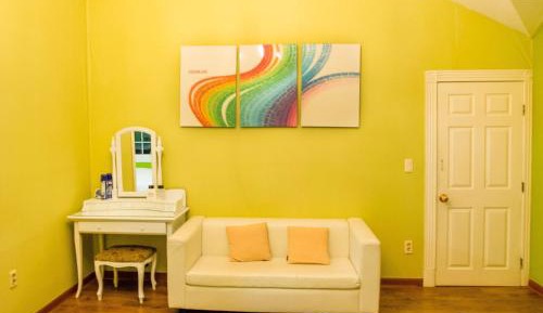 Family Room 3