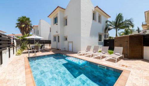 Villa with Private Pool