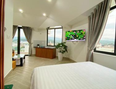 King Room with Mountain View