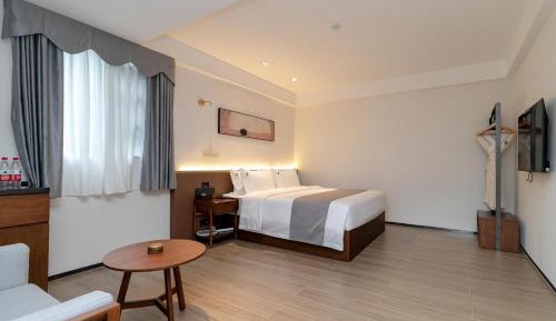 Superior King Room
