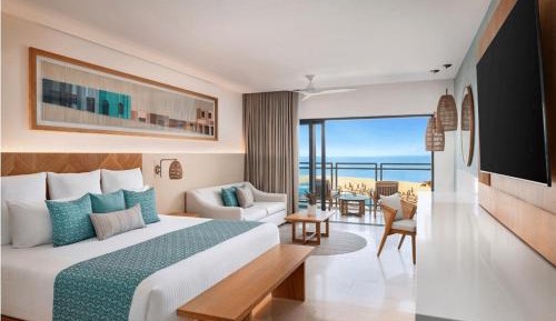 Deluxe Suite Ocean View King