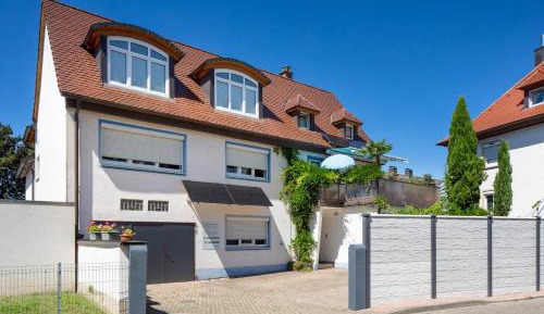 Superior One-Bedroom Apartment