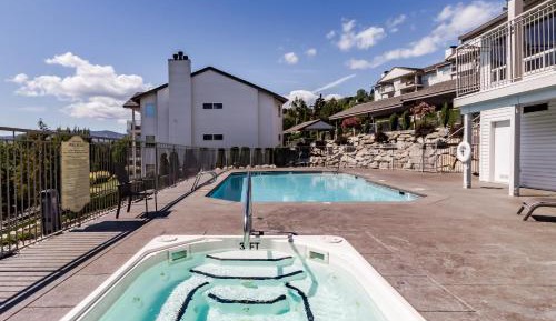 Two Bedroom Apartment 