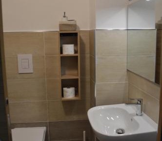 Twin Room with Shower