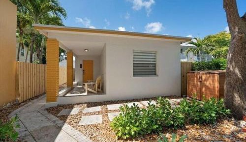 One-Bedroom House