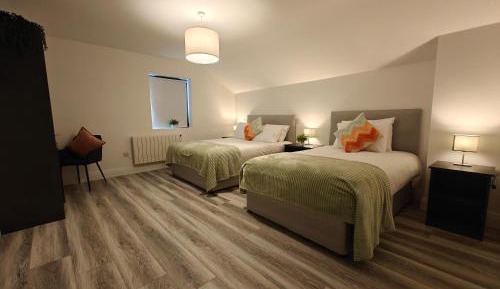 Double or Twin Room with Private Bathroom