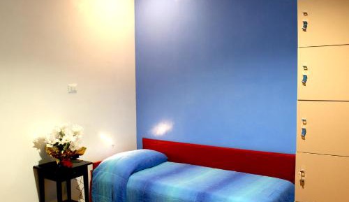 Bed in 5-Bed Mixed Dormitory Room