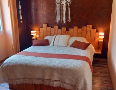 Family Room with Garden View