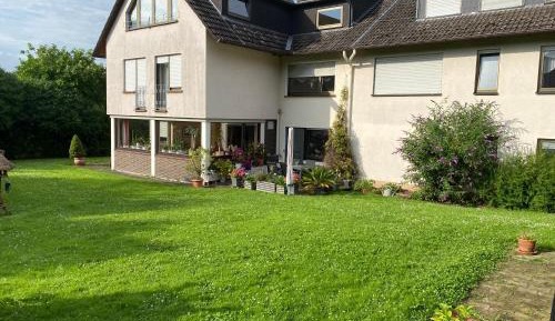 One-Bedroom Apartment with View