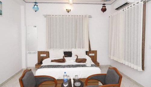King Room with Mountain View