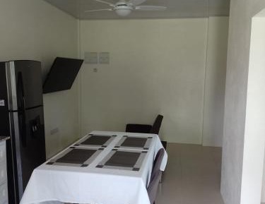 Deluxe One-Bedroom Apartment