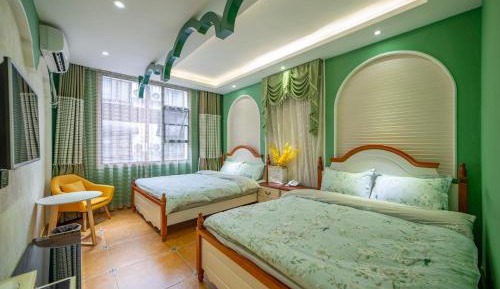 Large Twin Room