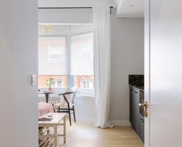 Deluxe Double Room with Private Bathroom