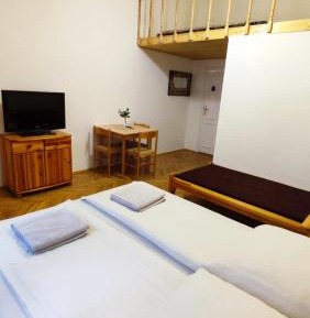 Triple Room with Private Bathroom