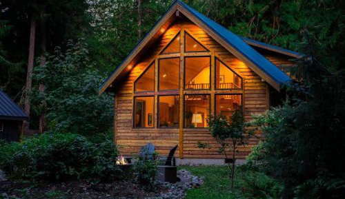 Three-Bedroom Holiday Home 