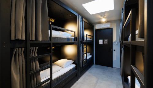 8-Bed Mixed Dormitory Room
