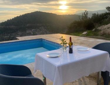 One-Bedroom Villa