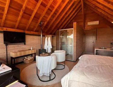 One-Bedroom Chalet