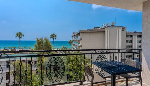 Apartment with Sea View