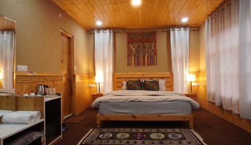 King Room with Mountain View