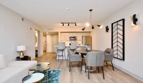 One-Bedroom Apartment with Balcony