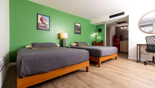 Superior Queen Room with Two Queen Beds