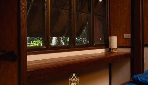 Bungalow with Sea View