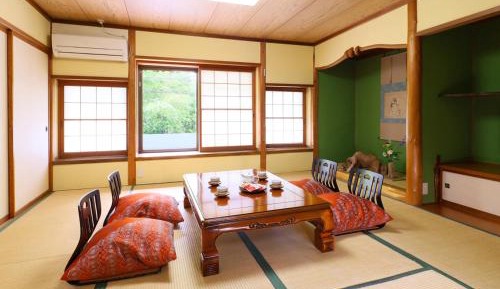 Japanese-Style Room