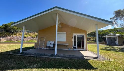 Two-Bedroom House (6 Adults)
