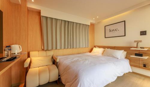 Deluxe Double Room with Bath