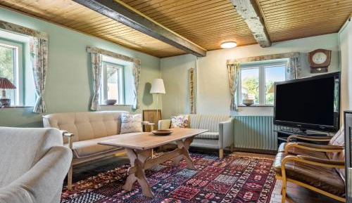 Seven-Bedroom Holiday Home