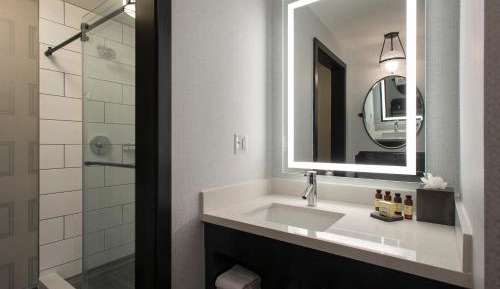 Signature King Guest Room