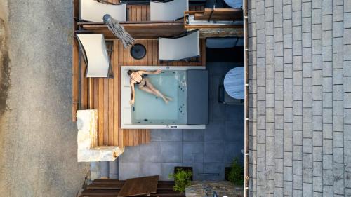 Suite with Spa Bath