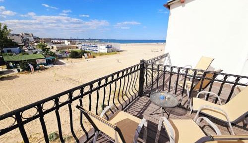 Apartment cu Balcon si Vedere Laterala la Mare