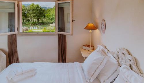 Superior One-Bedroom Apartment (3 Adults)