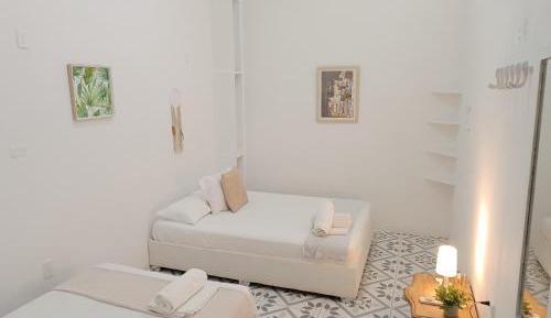 Economy Triple Room with Shared Bathroom