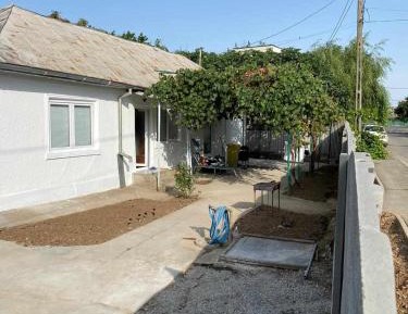 One-Bedroom House