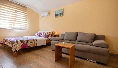 Quadruple Room with Terrace