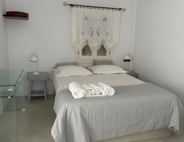 One-Bedroom Apartment (4 Adults)